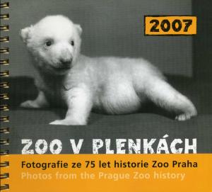 <strong>Zoo v Plenkach</strong>, Fotografie ze 75 let historia Zoo Praha, PhDr. Petr Fejk, Romana Anderova, Vydala Zoologicka zahrada hl. m. Prahy, Praha 2007